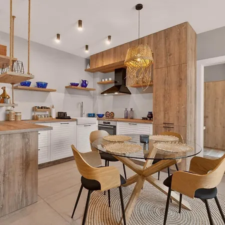 דירה Breezy Boho 2bd With Sea View - Chayka By Flat Mаnаger וארנה
