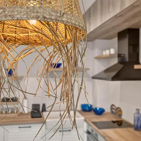 Breezy Boho 2bd With Sea View - Chayka By Flat Mаnаger